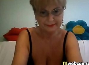 Beamy bumpers granny near glass masturbating beyond webcam
