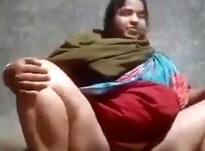 Moti Village Bhabhi Big Boobs & Big Pussy Selfie for Lover