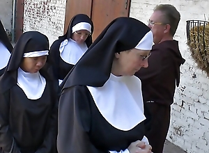 Nun can't live without have sex alfresco