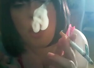 BBW Femdom-goddess Tina Snua Smokin' 2 Superking Cigarettes
