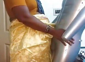 Fortuitous dolly plays with Indian bbw
