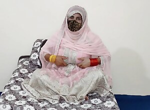 Superb Pakistani Bride Not far from Beamy Bosom Shacking up Bawdy cleft Off out of one's mind Sex-toy hither Connubial Clothing